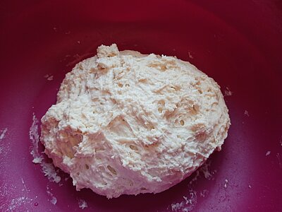 Einheitlicher Teig in einer Rührschüssel